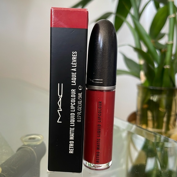 MAC Chili Addict Retro Matte Lipcolor - Picture 1 of 2